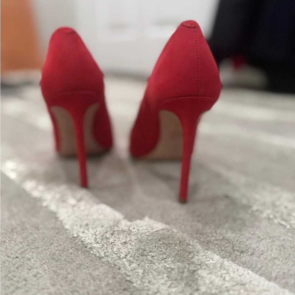 SCHUTZ Vibrant Red Women's Heels in size 6. - Picture 6 of 7